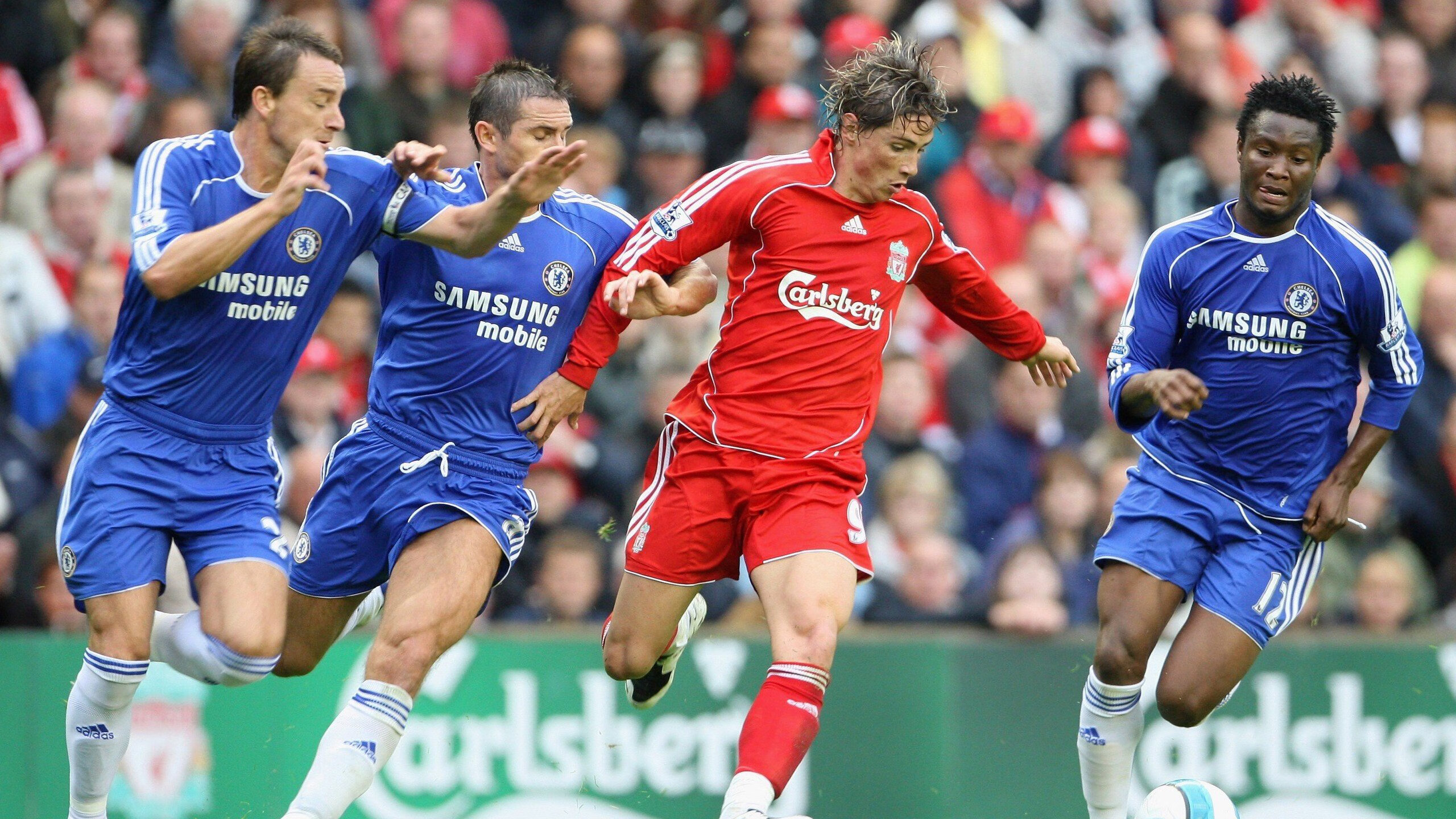 法国足球职业联赛赛程紧凑，受到球迷热捧，法国足球联赛排名